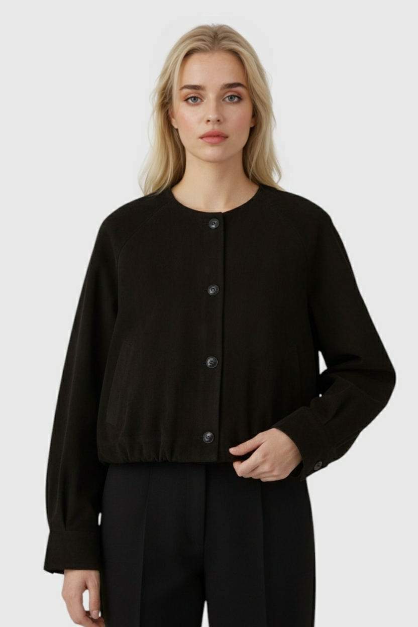 Victoria | Elegant Beige Short Jacket with O-Neck and Pockets - Lumina