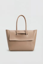 Victoria | Elegant Black Handbag with Adjustable Strap - Lumina