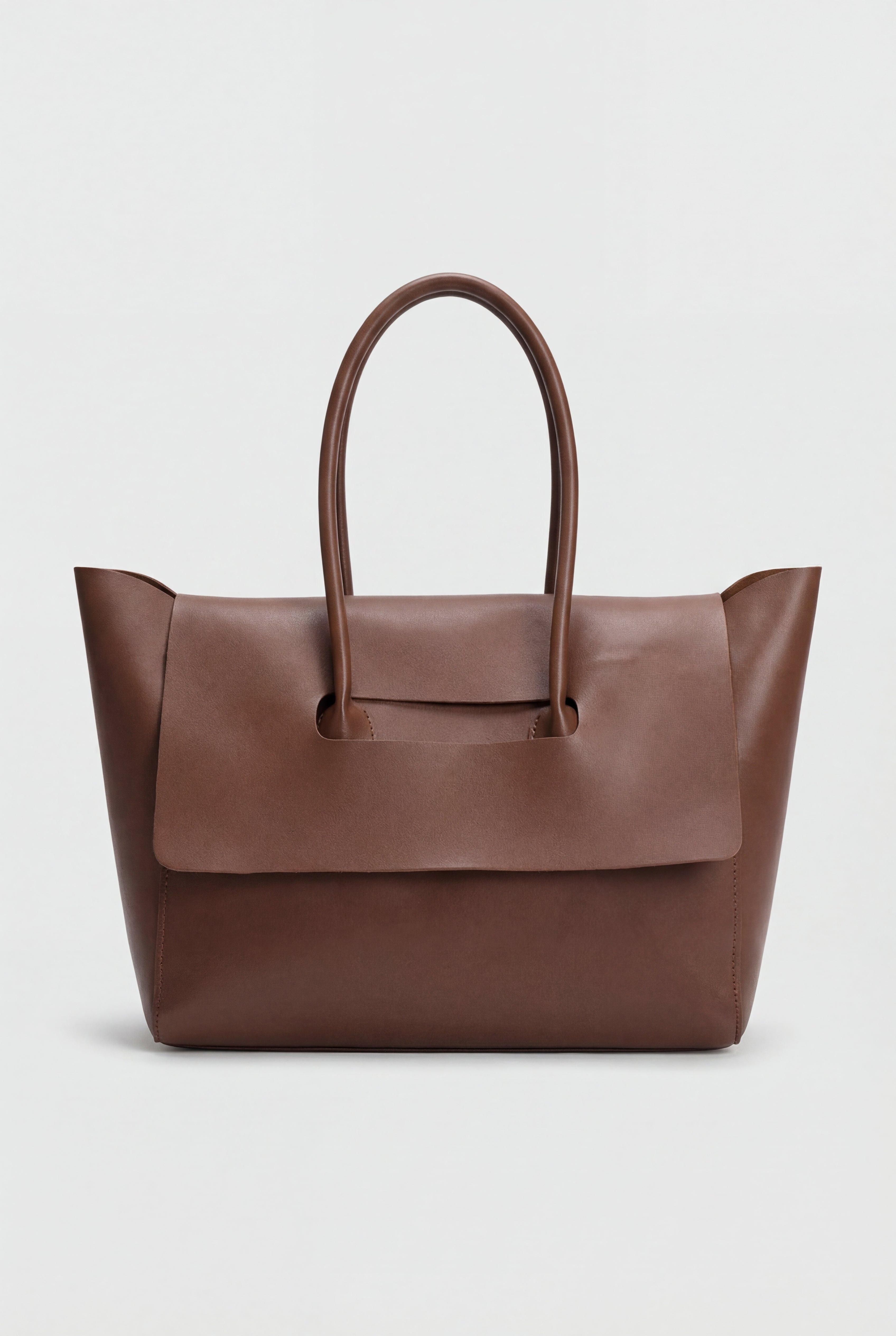 Victoria | Elegant Black Handbag with Adjustable Strap - Lumina