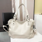 Victoria | Elegant Black Tote Bag with Spacious Design - Lumina