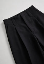 Victoria | Elegant High-Waisted Black Trousers with Pleats - Lumina