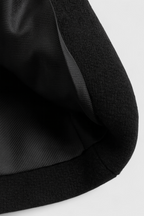 Victoria | Elegant Lightweight Black Windbreaker Jacket with Flattering Fit - Lumina