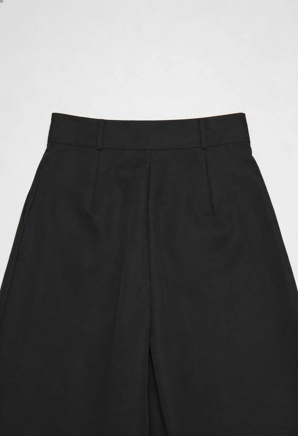 Victoria | High-Waisted Wide Leg Trousers with Elegant Fit - Lumina