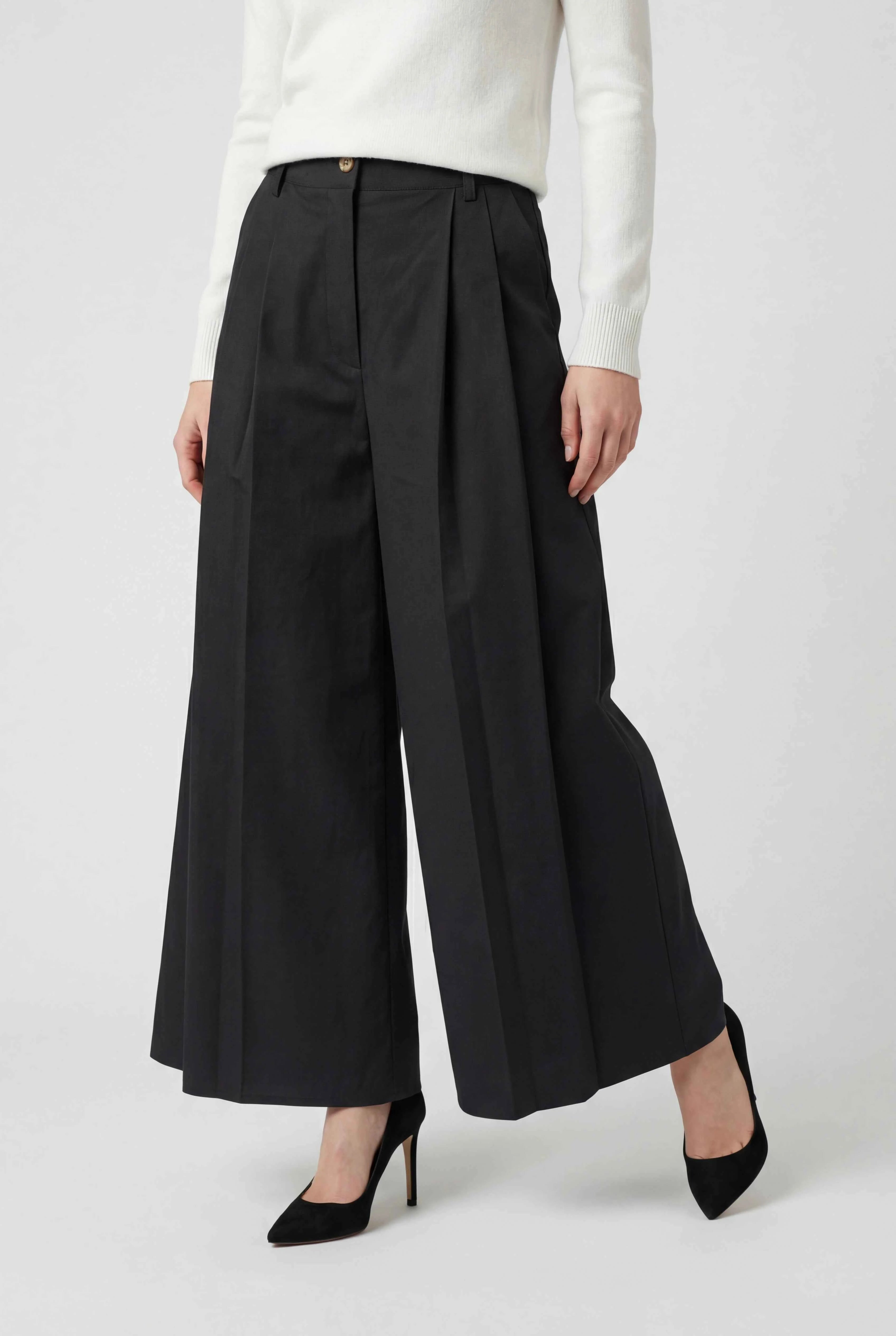 Victoria | Tailored High-Waisted Black Palazzo Pants for Women - Lumina
