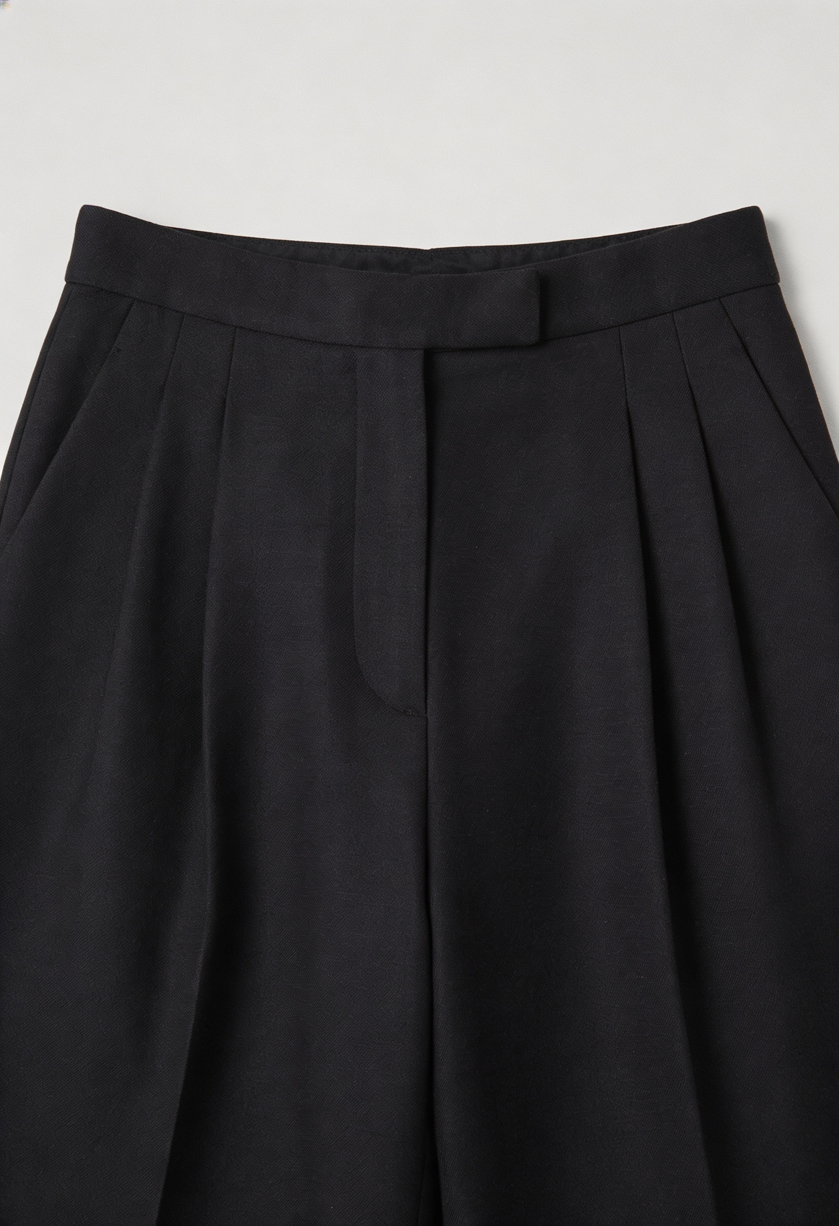 Victoria | Tailored High-Waisted Black Trousers with Comfort Fit - Lumina