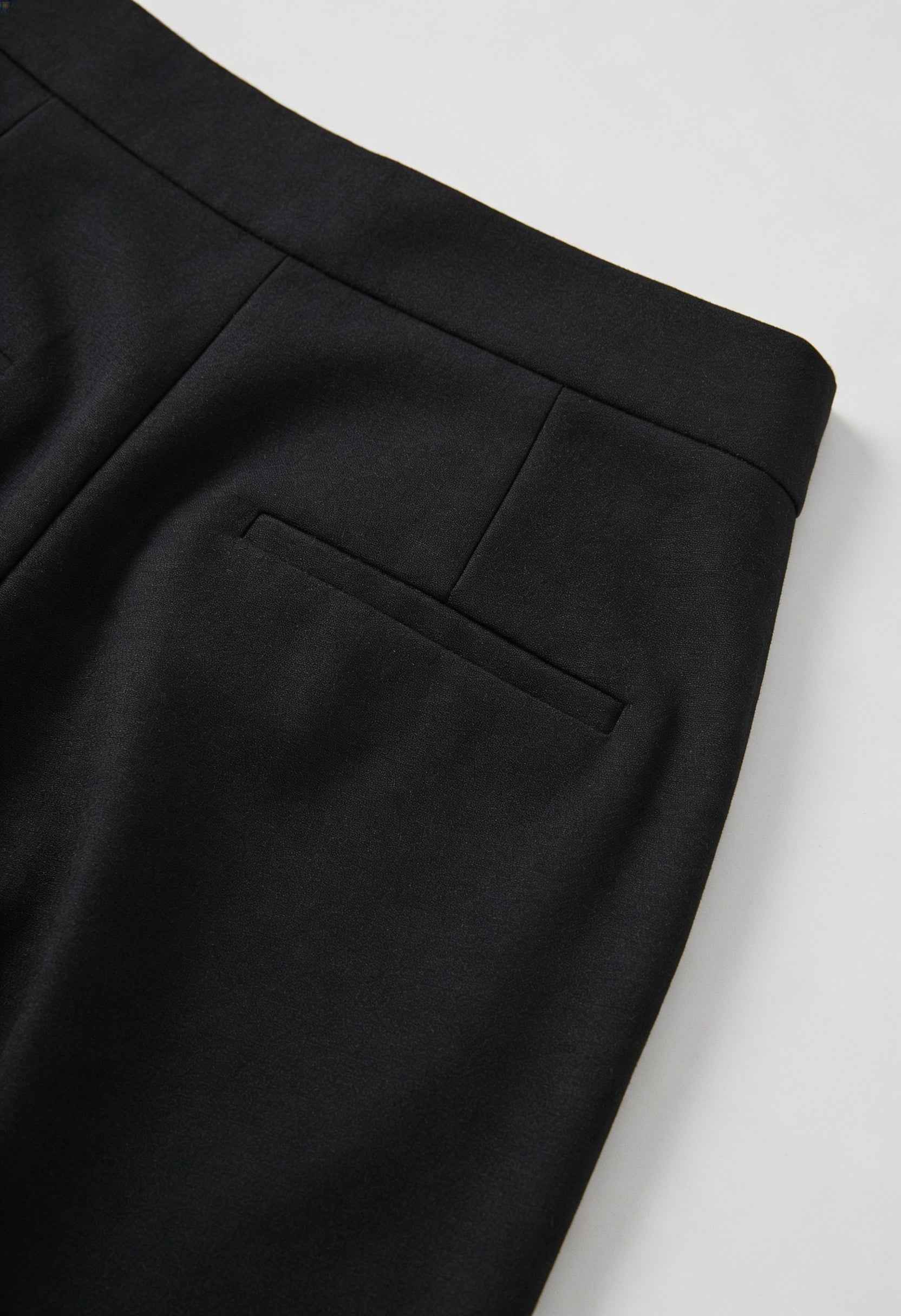 Victoria | Tailored High-Waisted Black Trousers with Comfort Fit - Lumina