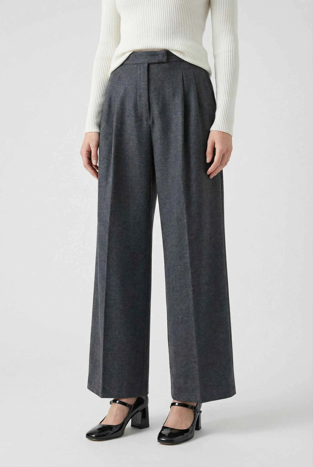 Victoria | Tailored High-Waisted Gray Trousers with Elegant Draping - Lumina
