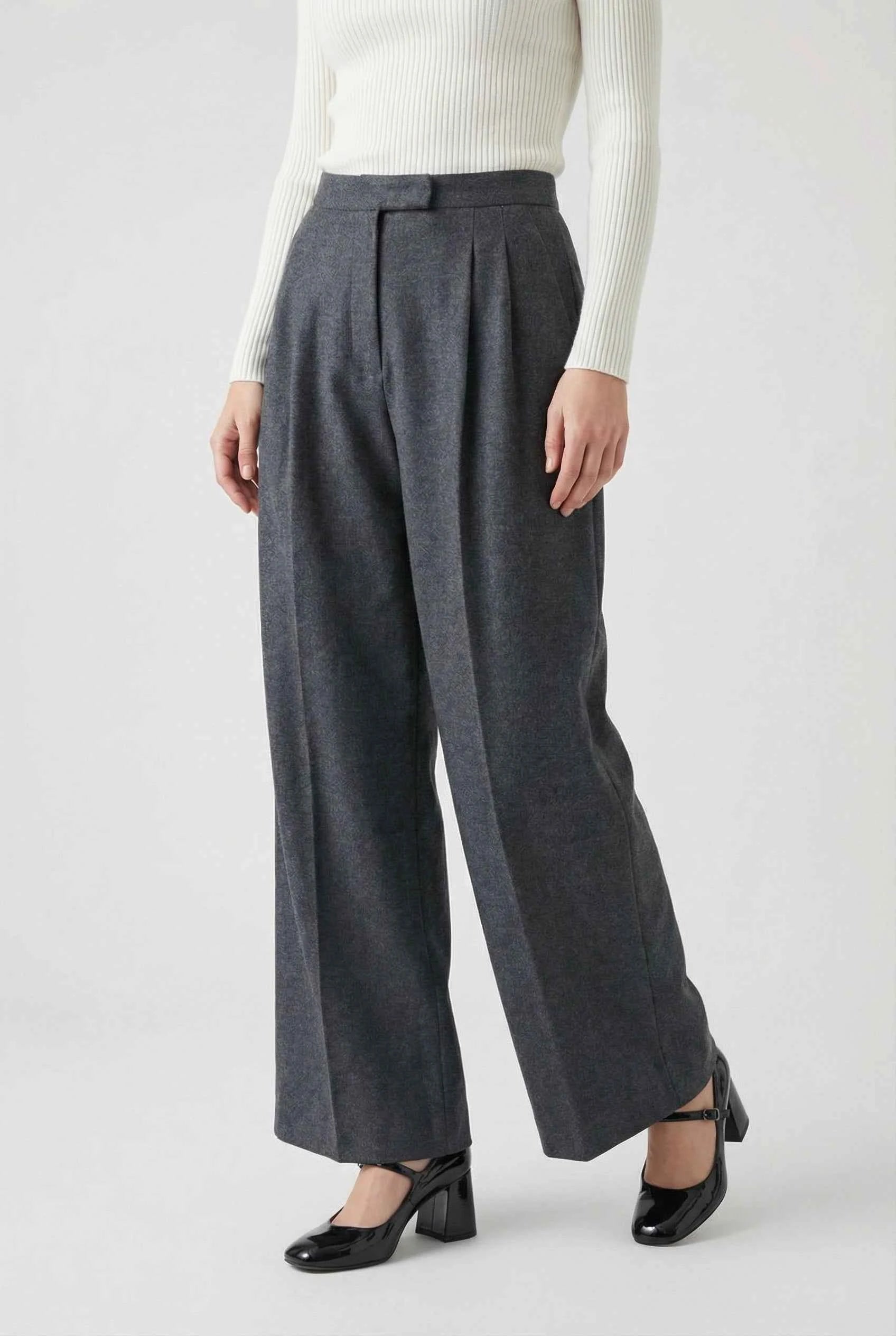 Victoria | Tailored High-Waisted Gray Trousers with Elegant Draping - Lumina