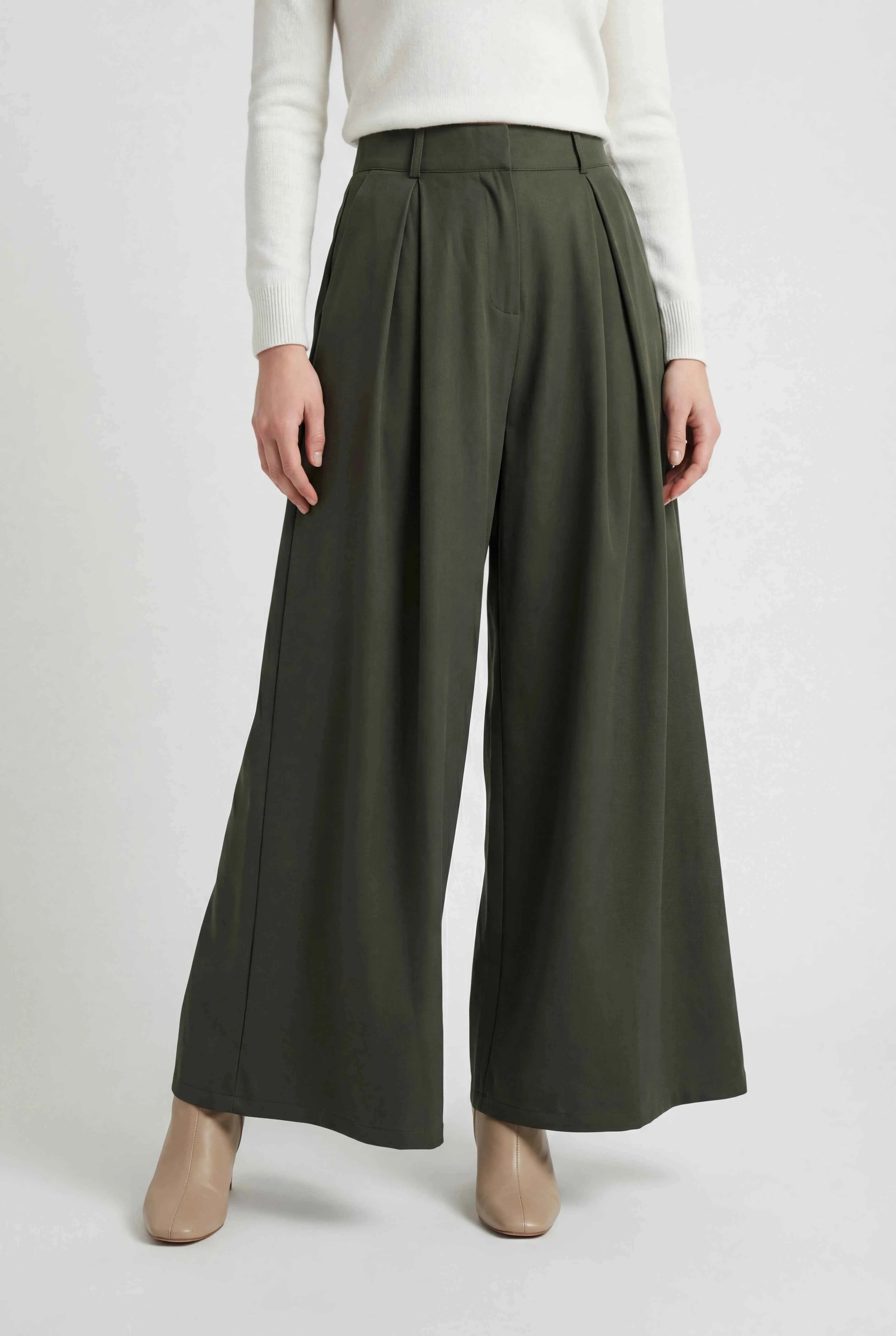 Victoria | Tailored High-Waisted Wide Leg Trousers for Women - Lumina